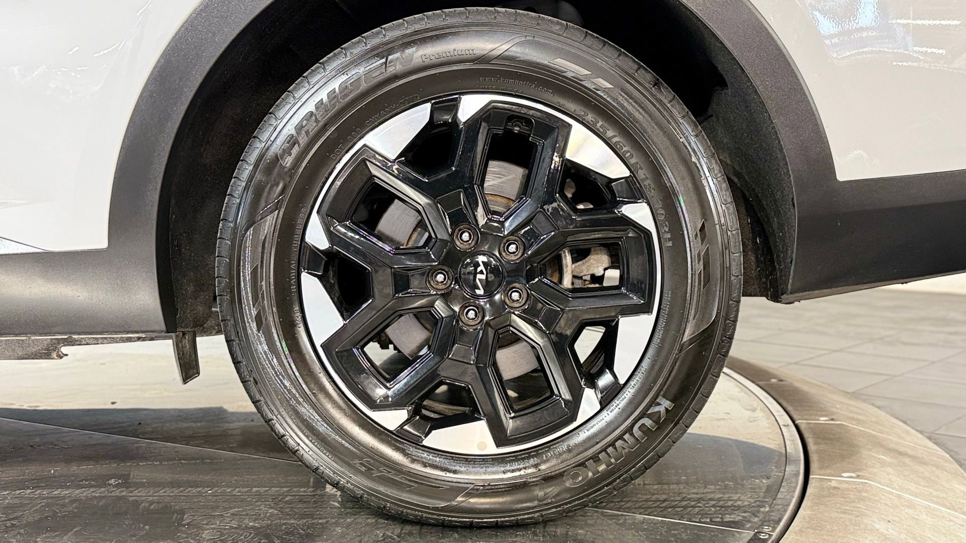 Used 2024 Kia Sorento S w/ Panoramic Sunroof Package image 22