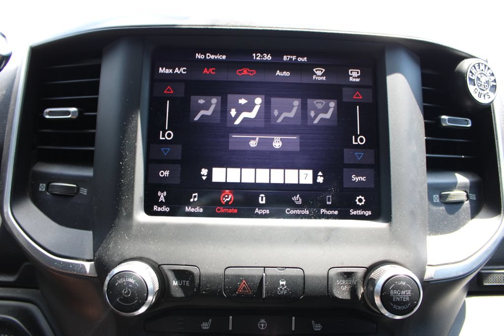 Used 2020 RAM 2500 Big Horn w/ Level 2 Equipment Group AWD/4WD image 36