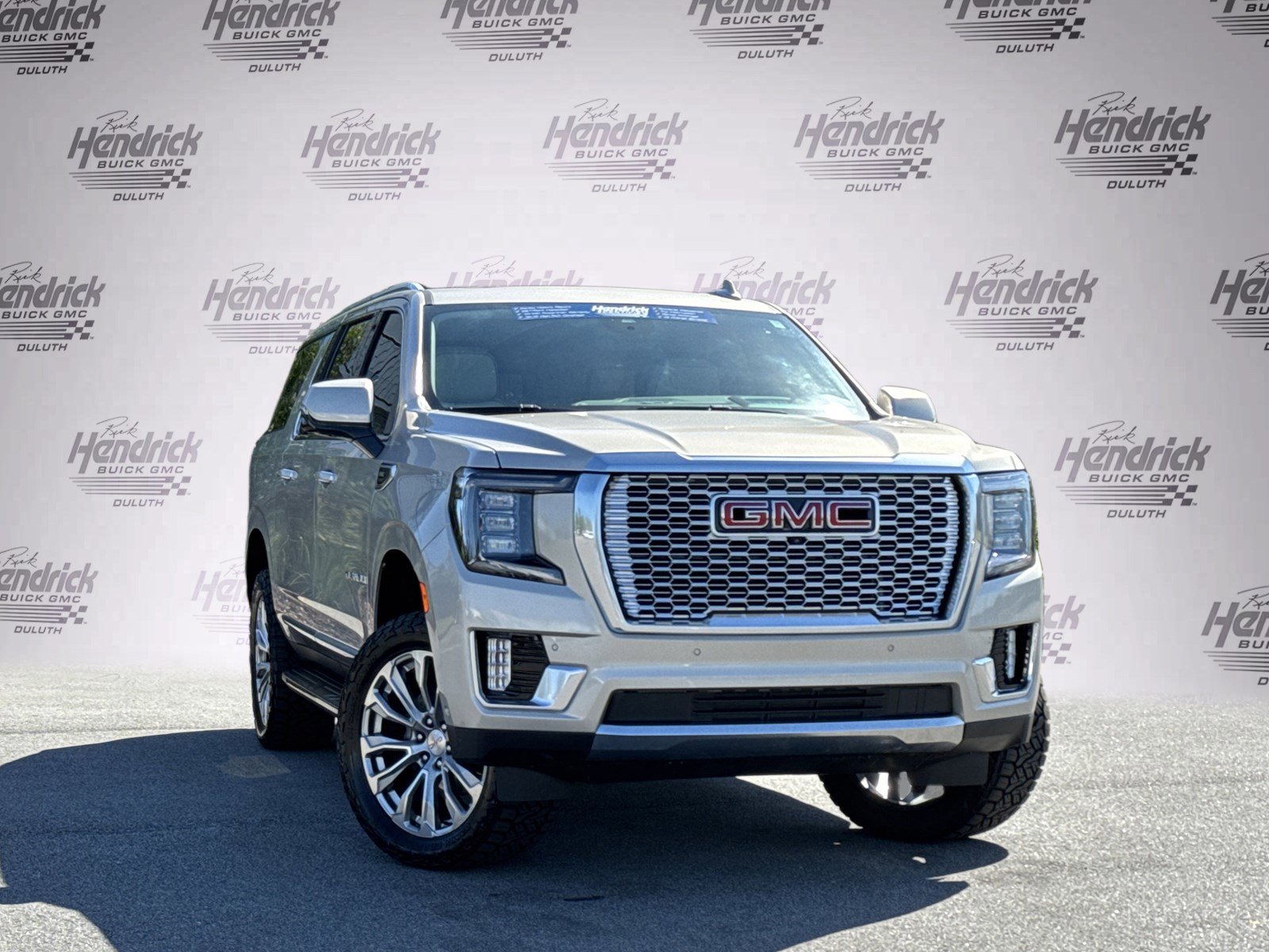 Used 2024 GMC Yukon XL Denali w/ Advanced Technology Package AWD/4WD video 2