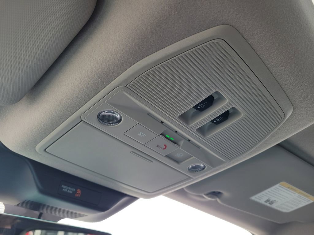 New 2026 Nissan Kicks SR w/ SR Premium Package image 31