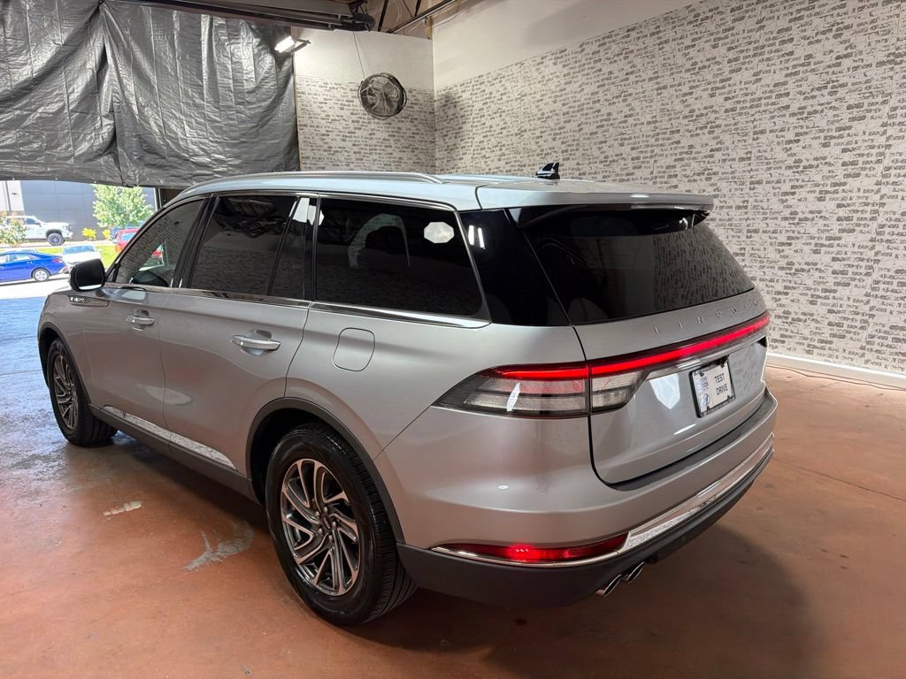 Used 2022 Lincoln Aviator 2WD image 5