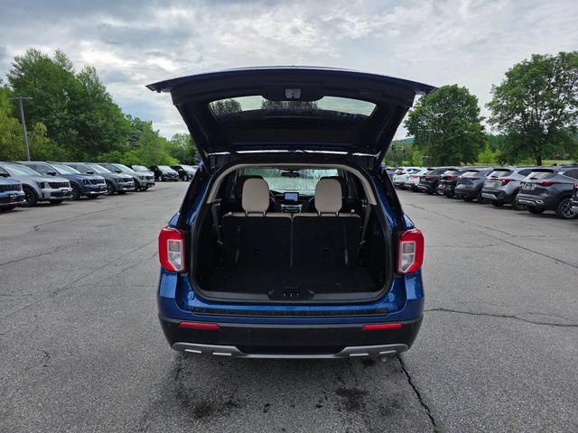 Used 2020 Ford Explorer XLT w/ Equipment Group 202A AWD/4WD image 10