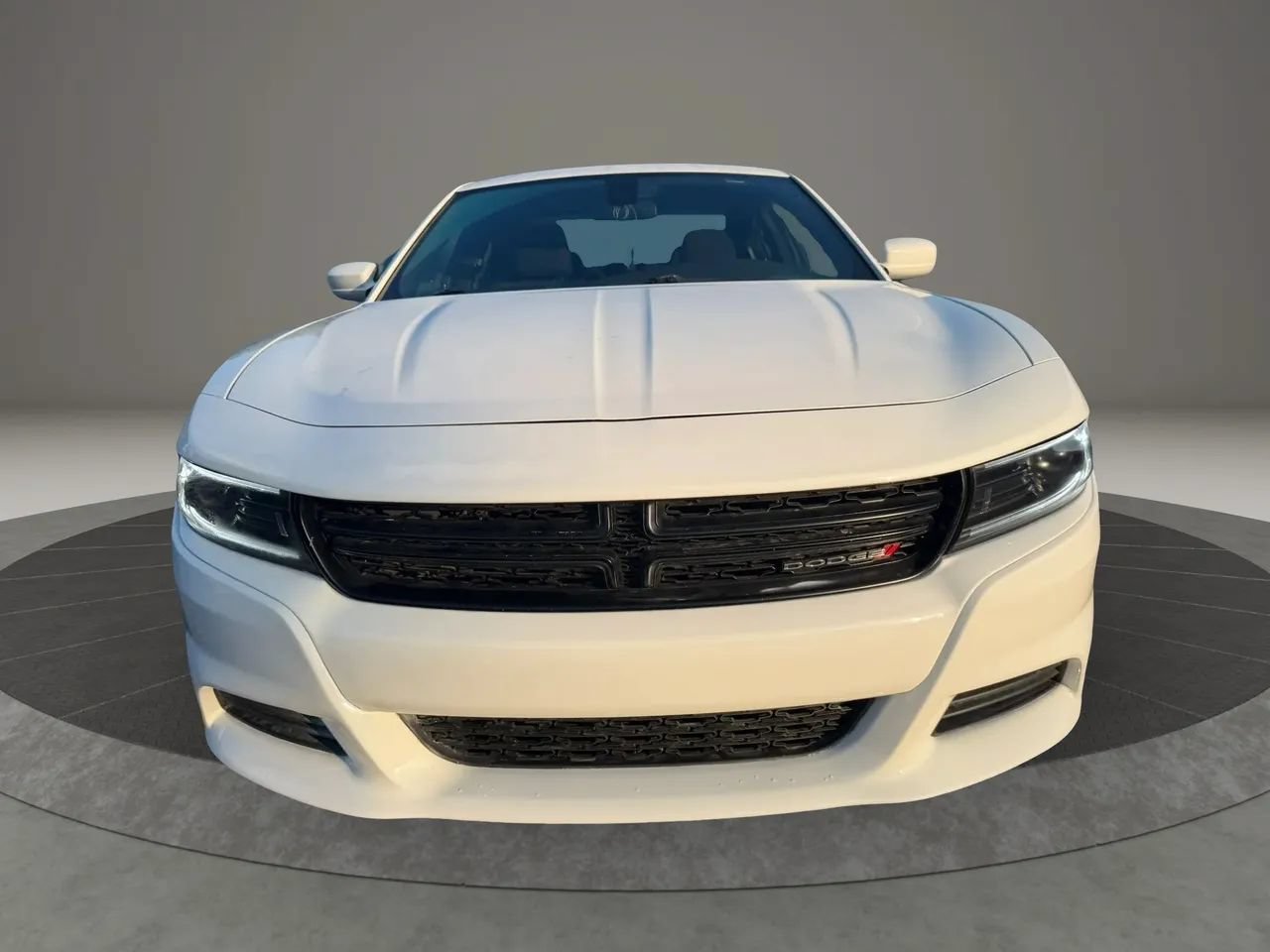 Used 2022 Dodge Charger SXT RWD image 2