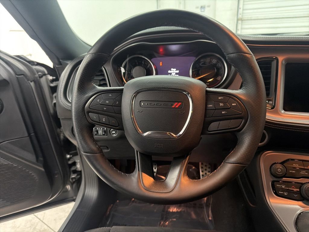 Used 2023 Dodge Challenger R/T w/ Plus Package image 16