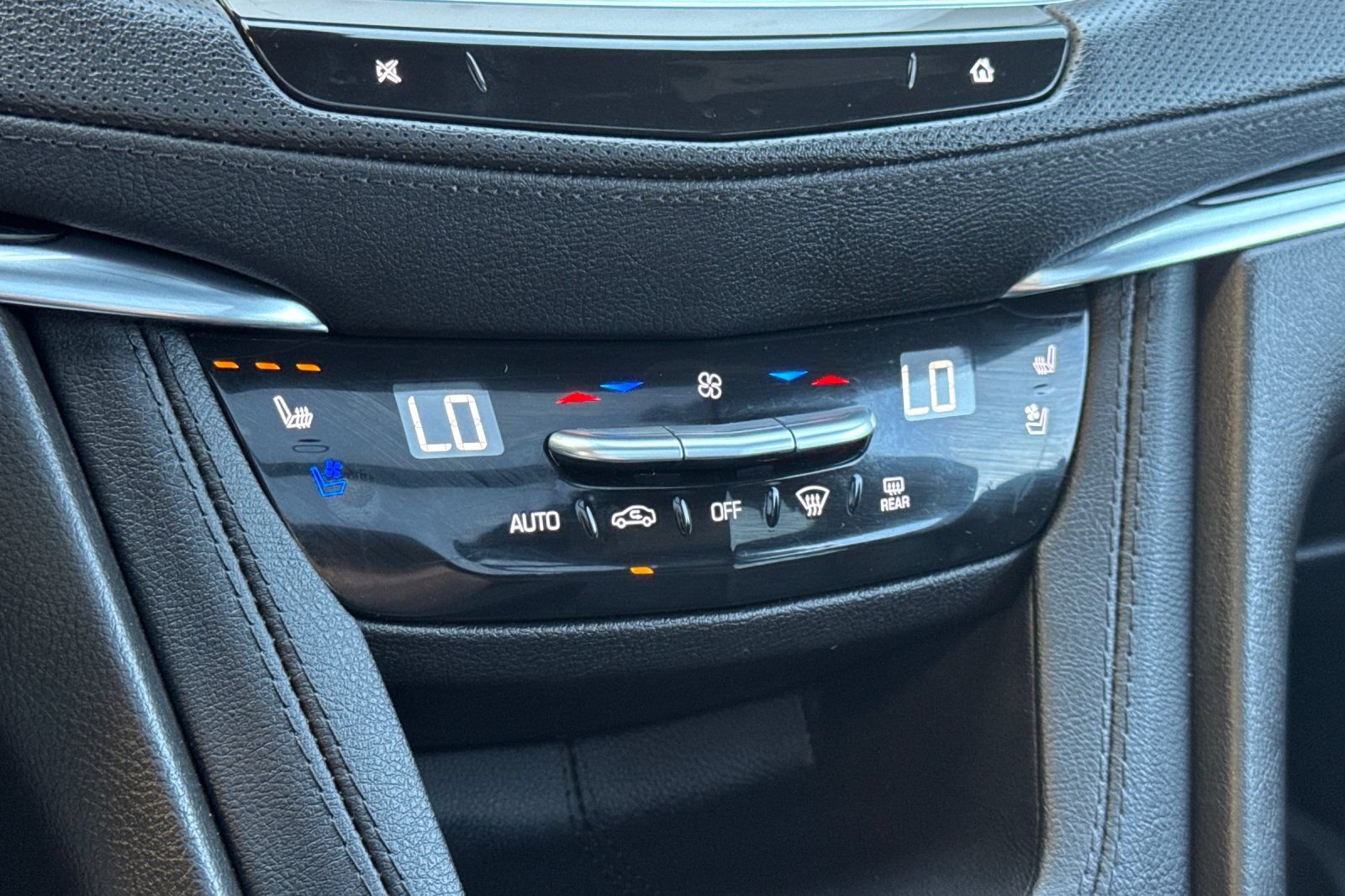 Used 2023 Cadillac XT5 Premium Luxury AWD/4WD image 25