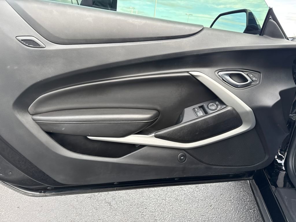 Used 2017 Chevrolet Camaro LT w/ RS Package image 12