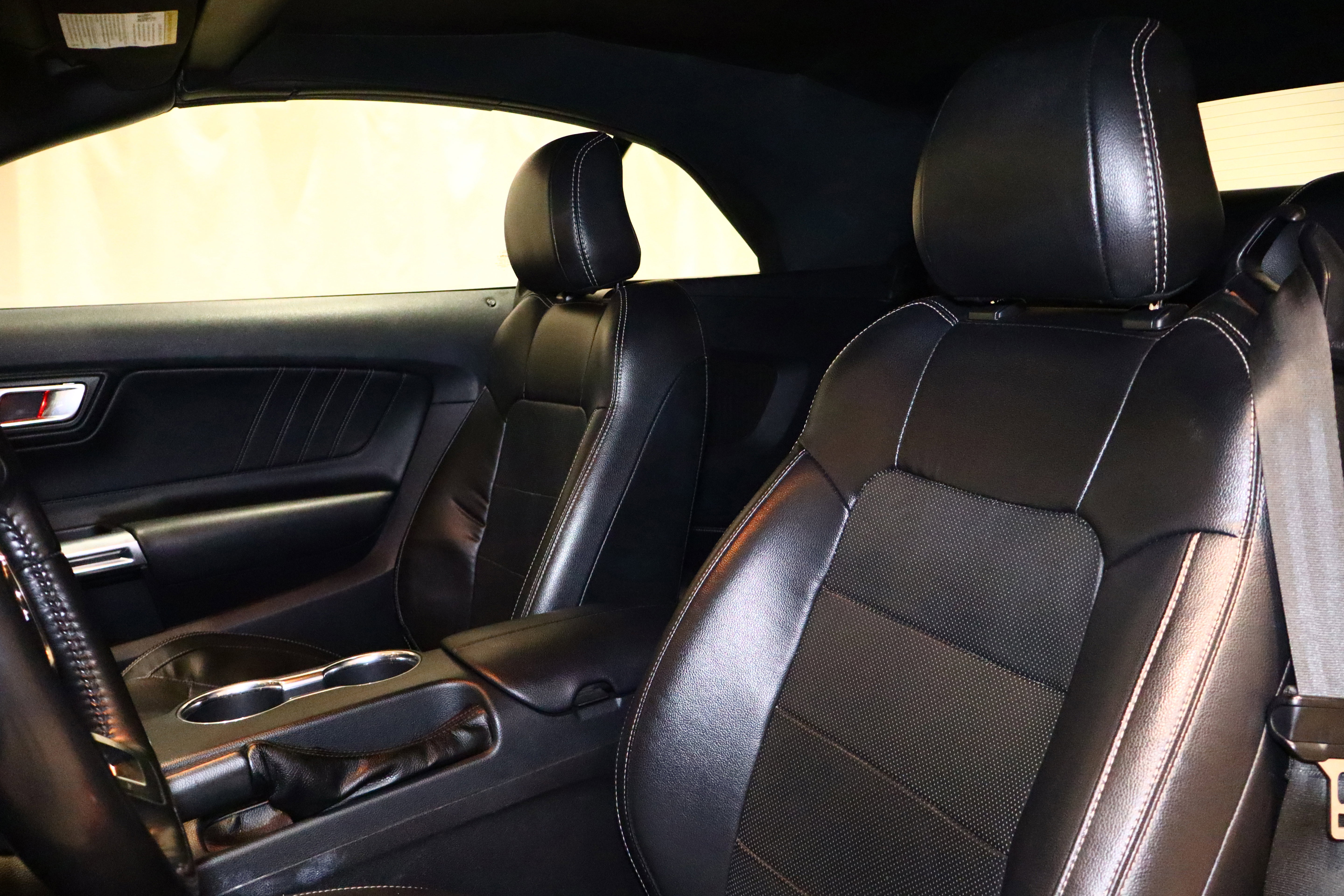 Used 2019 Ford Mustang Premium image 15