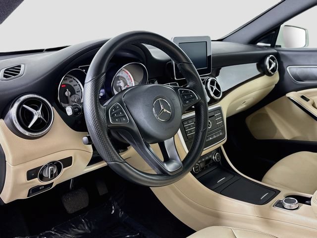 Used 2015 Mercedes-Benz CLA 250 4MATIC image 9