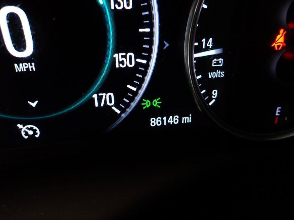 Used 2017 Buick LaCrosse Preferred image 21