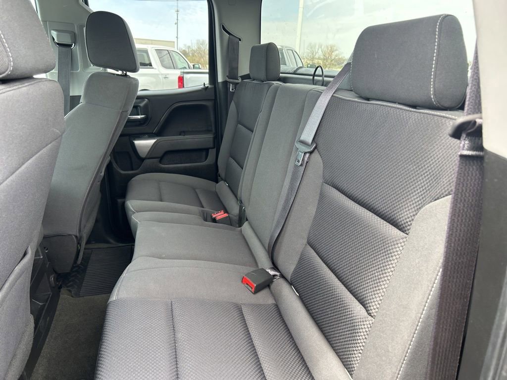 Used 2017 Chevrolet Silverado 1500 LT AWD/4WD image 34