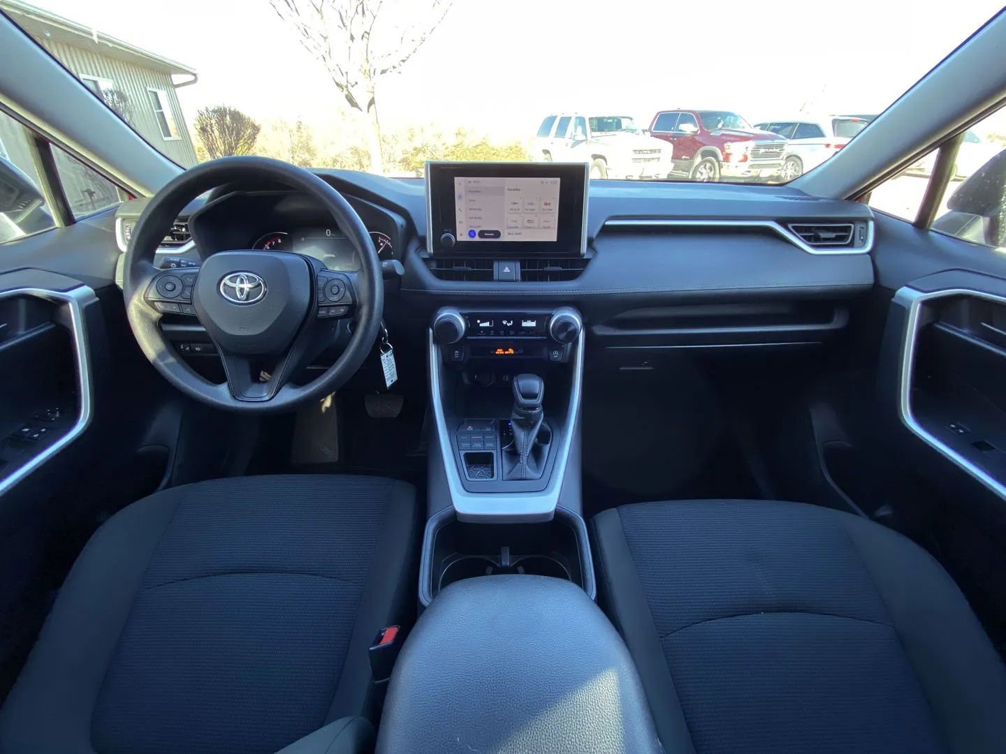 Used 2024 Toyota RAV4 LE AWD/4WD image 10