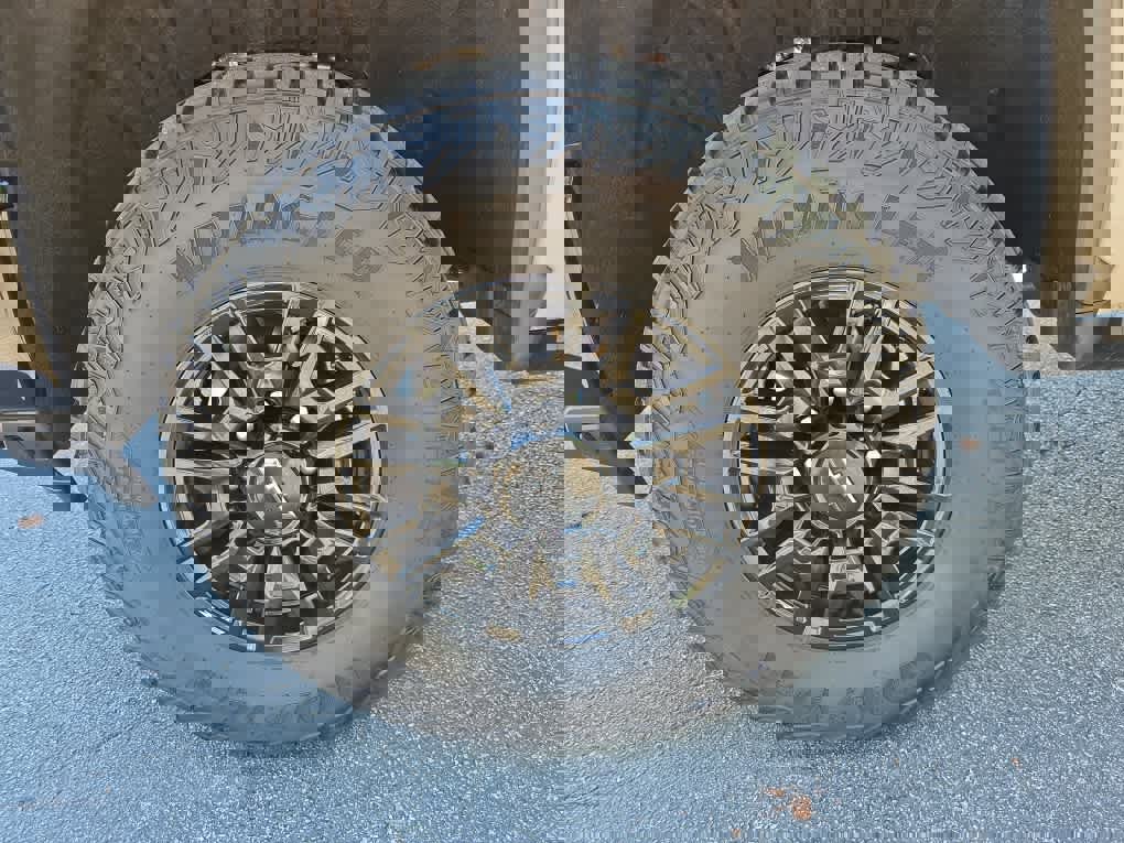 Used 2026 Chevrolet Silverado 2500 ZR2 w/ LPO, Dark Essentials Package image 15