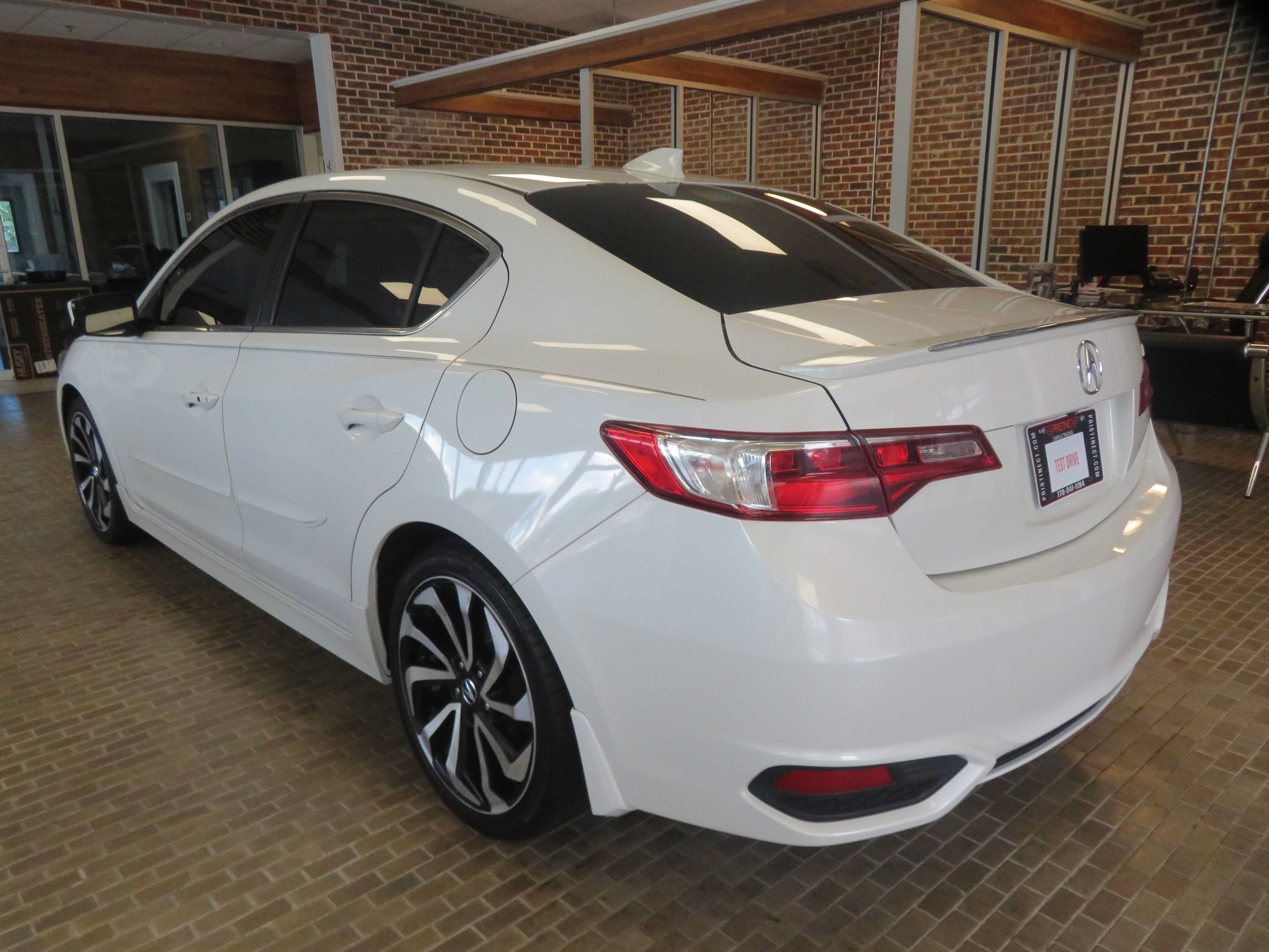 Used 2016 Acura ILX FWD image 6