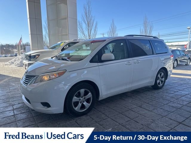 Used 2013 Toyota Sienna LE image 11