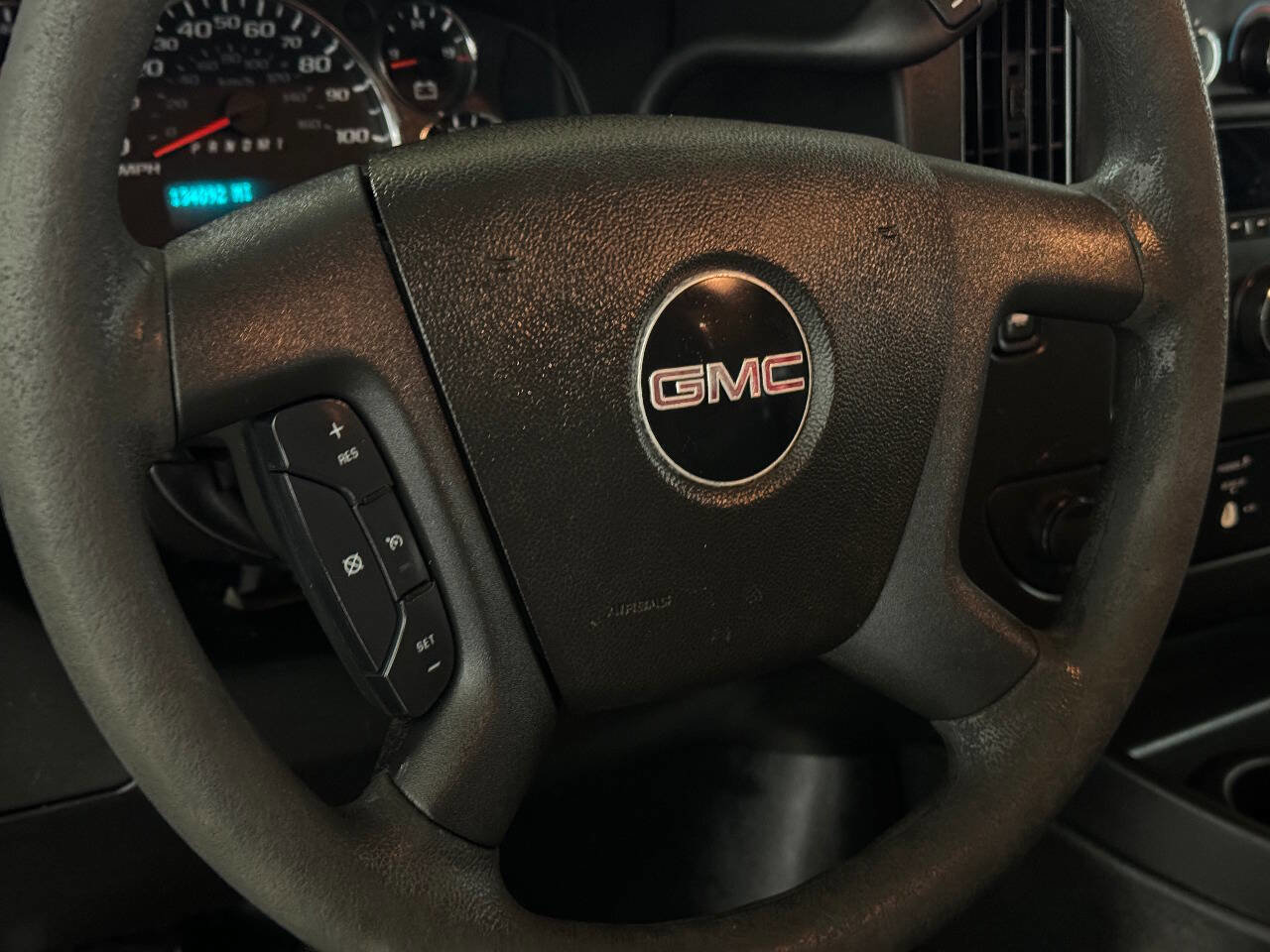 Used 2017 GMC Savana 2500 image 74