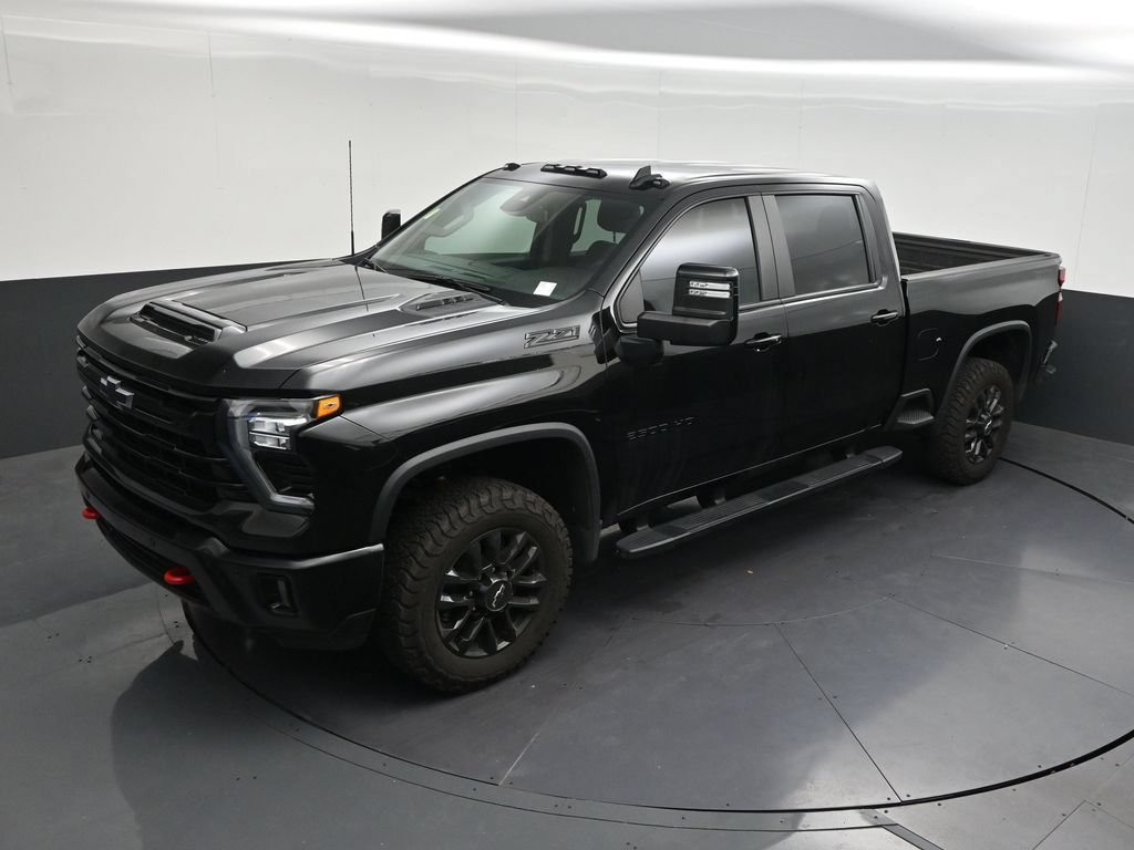 Used 2025 Chevrolet Silverado 2500 LT w/ Trail Boss Package AWD/4WD image 16