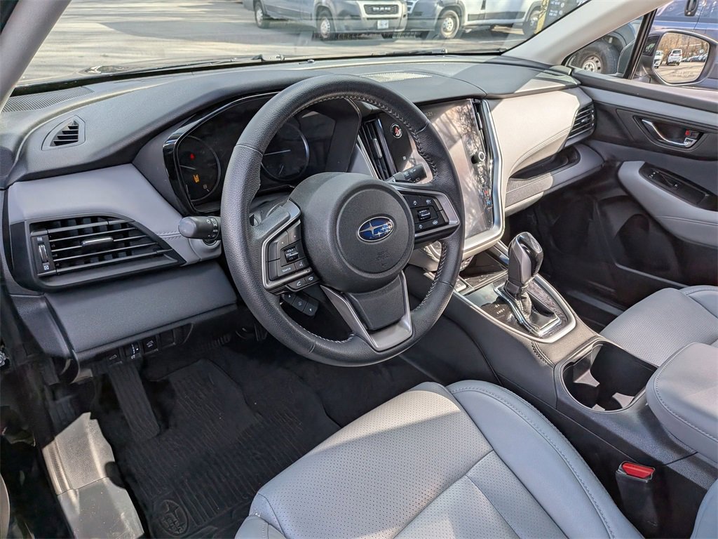 Used 2020 Subaru Outback Premium image 11