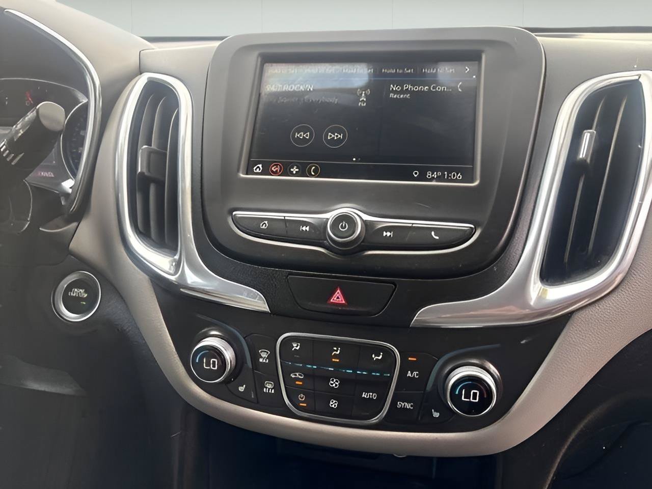 Used 2019 Chevrolet Equinox LT FWD image 15