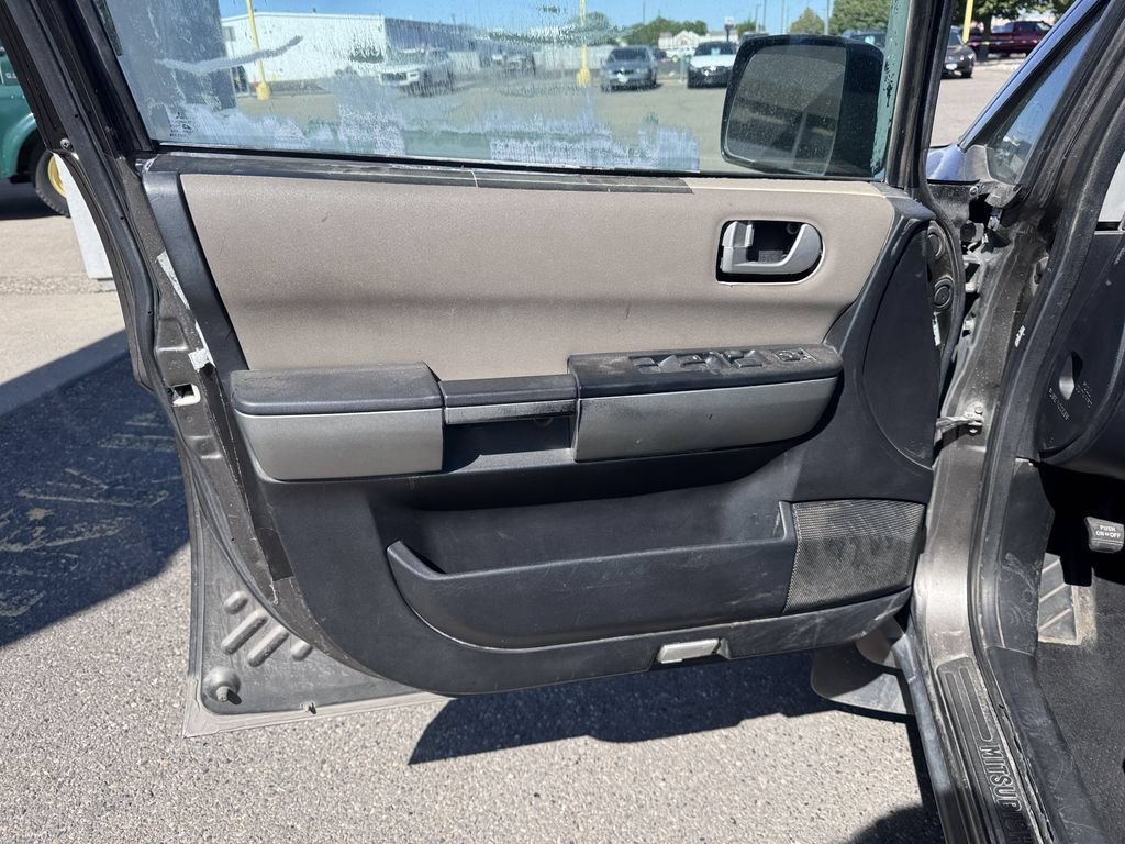 Used 2004 Mitsubishi Endeavor LS AWD/4WD image 10