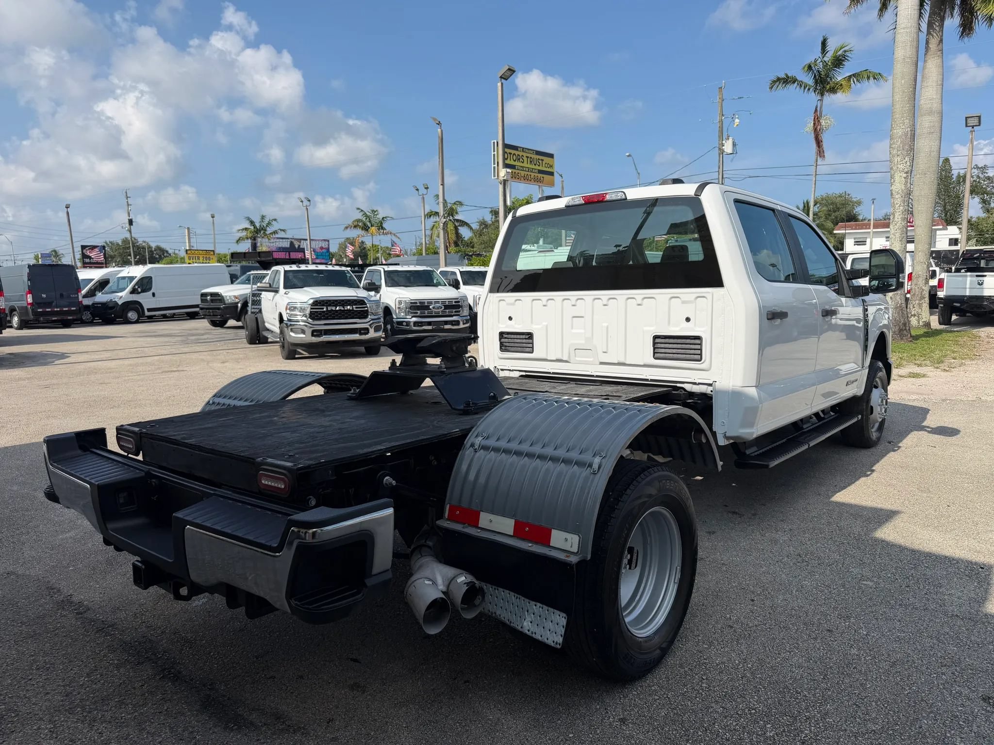 Used 2024 Ford F350 XL AWD/4WD image 5