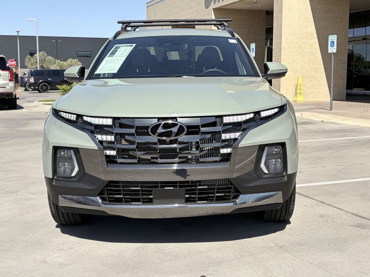 Used 2022 Hyundai Santa Cruz Limited AWD/4WD image 2