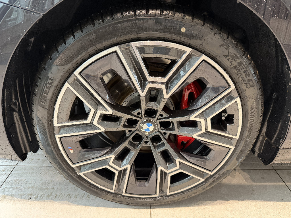 New 2026 BMW 530i xDrive w/ M Sport Package AWD/4WD image 8