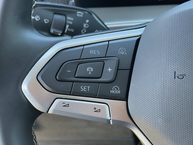 Certified 2026 Volkswagen Tiguan SE FWD image 8