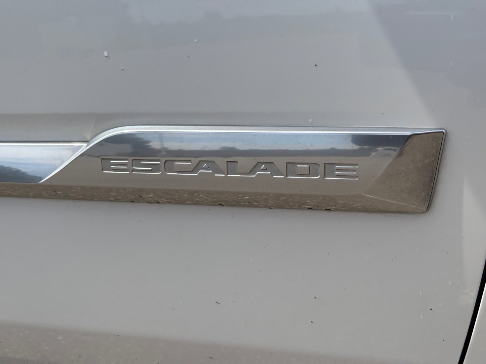 Used 2016 Cadillac Escalade Platinum AWD/4WD image 29
