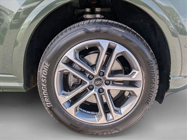 Used 2025 Audi Q5 Premium w/ Convenience Package image 26