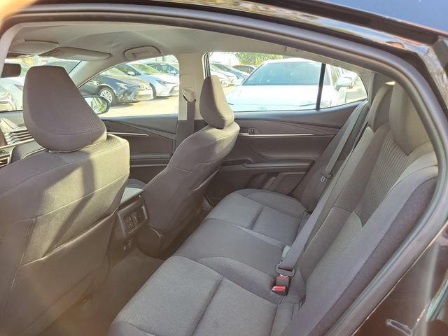 Used 2025 Toyota Camry LE w/ Convenience Package FWD image 8
