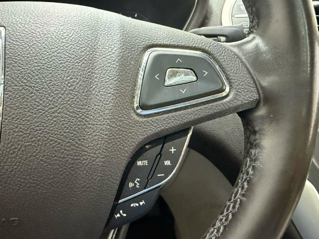 Used 2017 Lincoln MKC Reserve w/ Lincoln MKC Climate Package AWD/4WD image 16