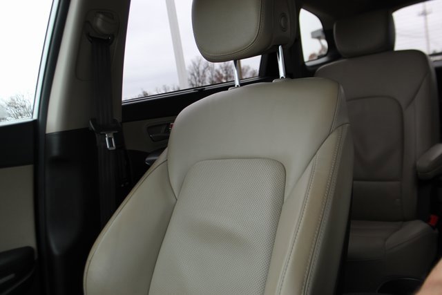 Used 2018 Hyundai Santa Fe Limited w/ Cargo Package image 28