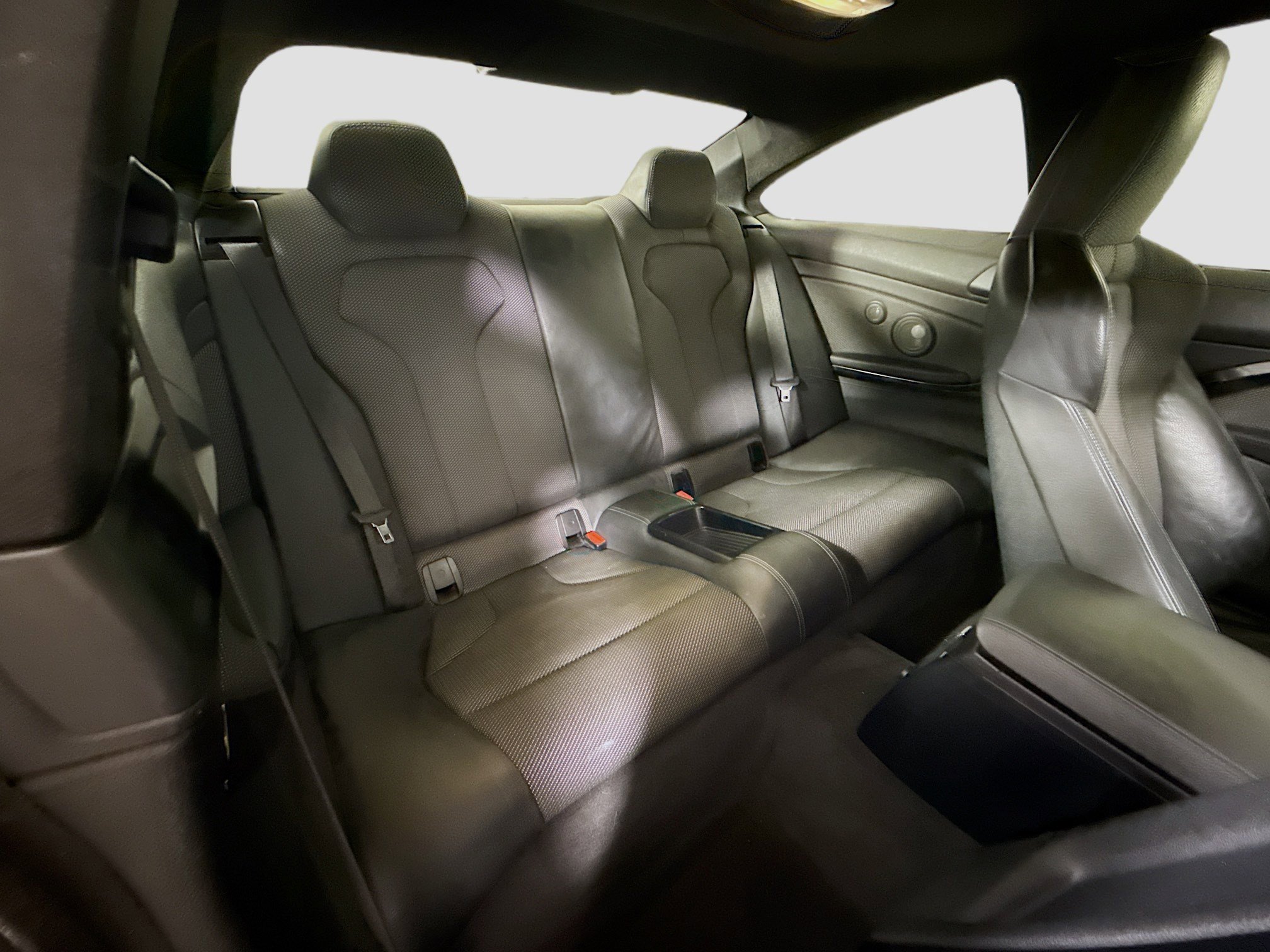 Used 2020 BMW M4 Coupe w/ M Driver's Package image 26