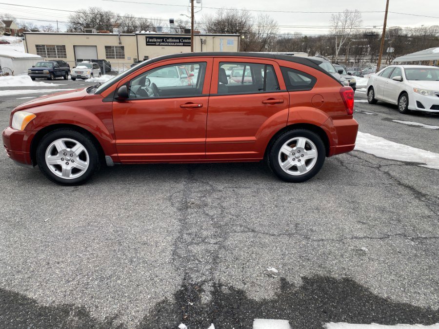 Used 2009 Dodge Caliber SXT image 2