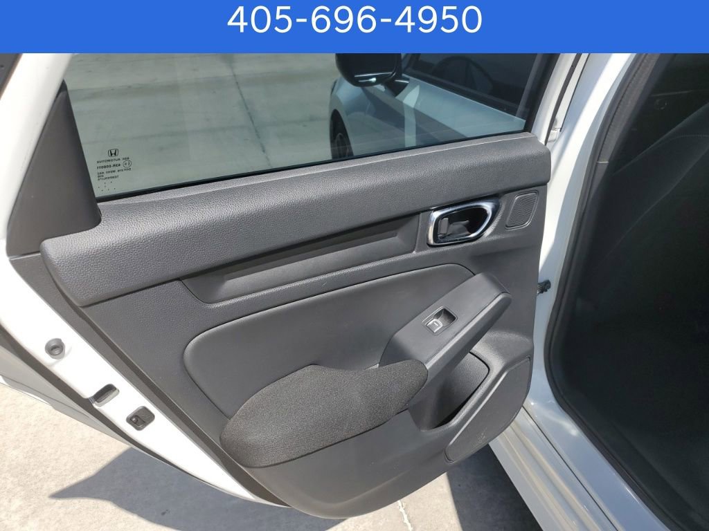 Used 2023 Honda Civic Sport image 18
