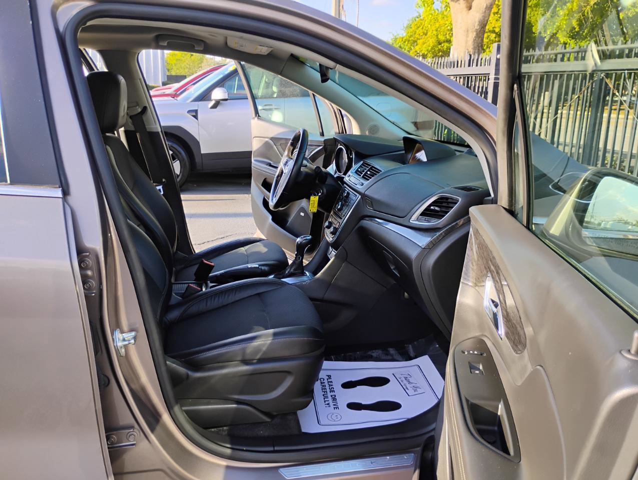 Used 2014 Buick Encore Convenience FWD image 38