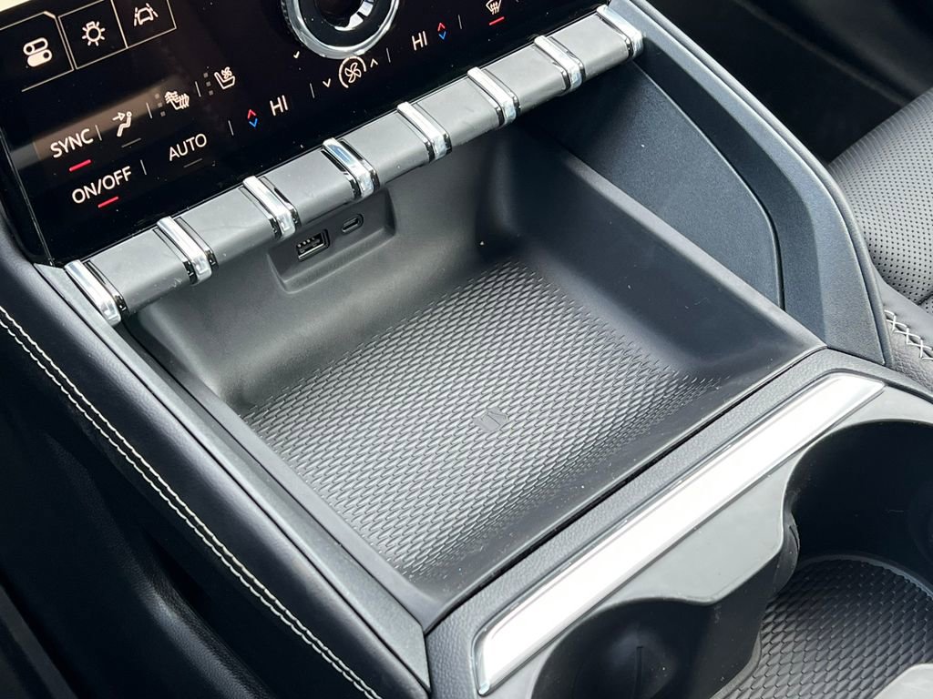 New 2026 GMC Terrain Denali w/ LPO, Floor Liner Package image 28