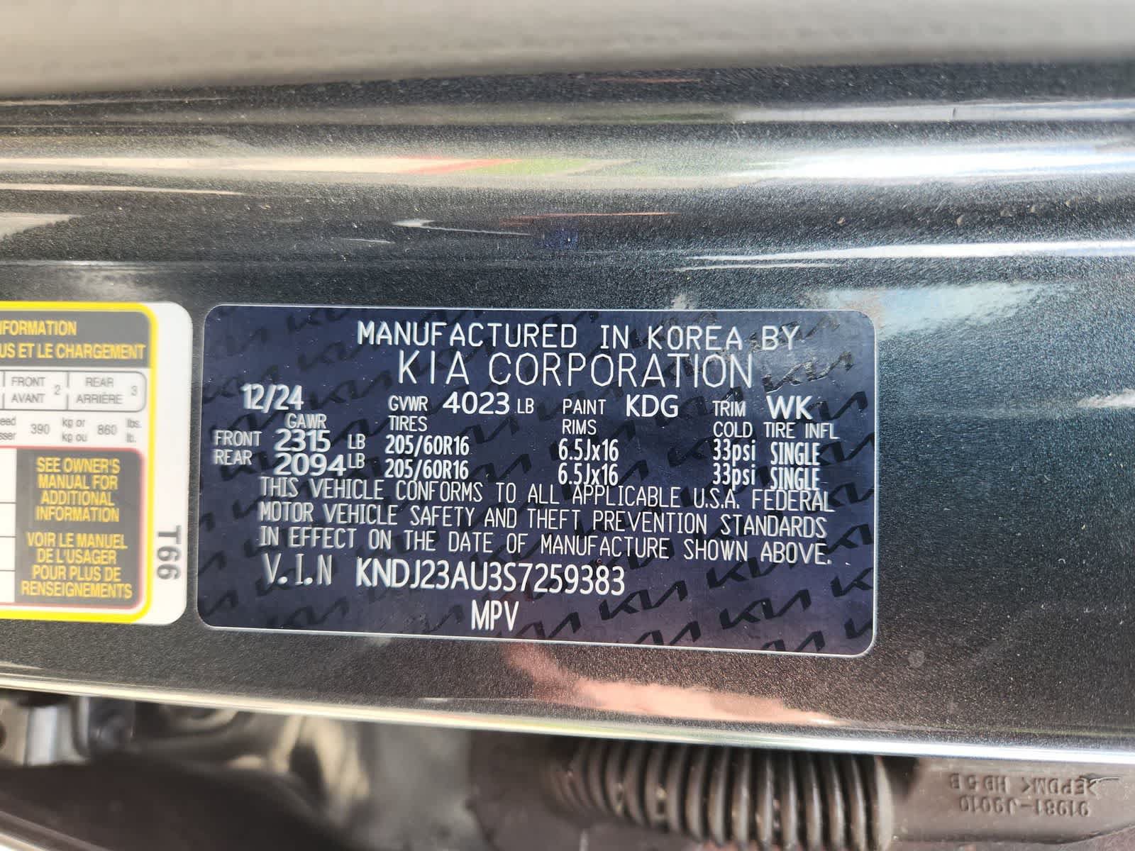 Certified 2025 Kia Soul LX w/ LX Technology Package FWD image 32