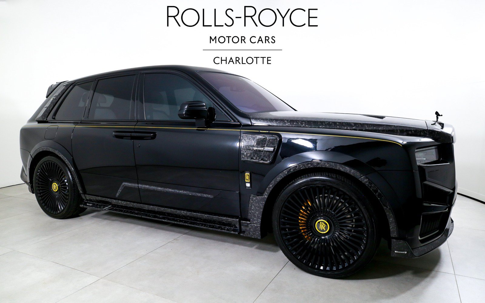 Used 2025 Rolls-Royce Cullinan AWD/4WD image 5