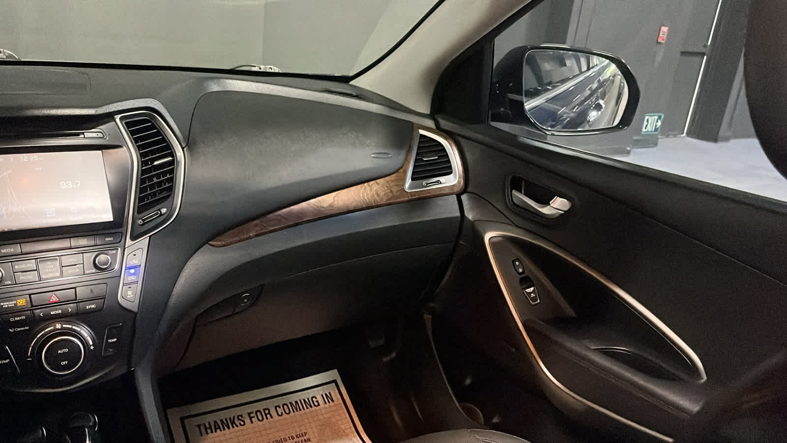 Used 2017 Hyundai Santa Fe Limited AWD/4WD image 24