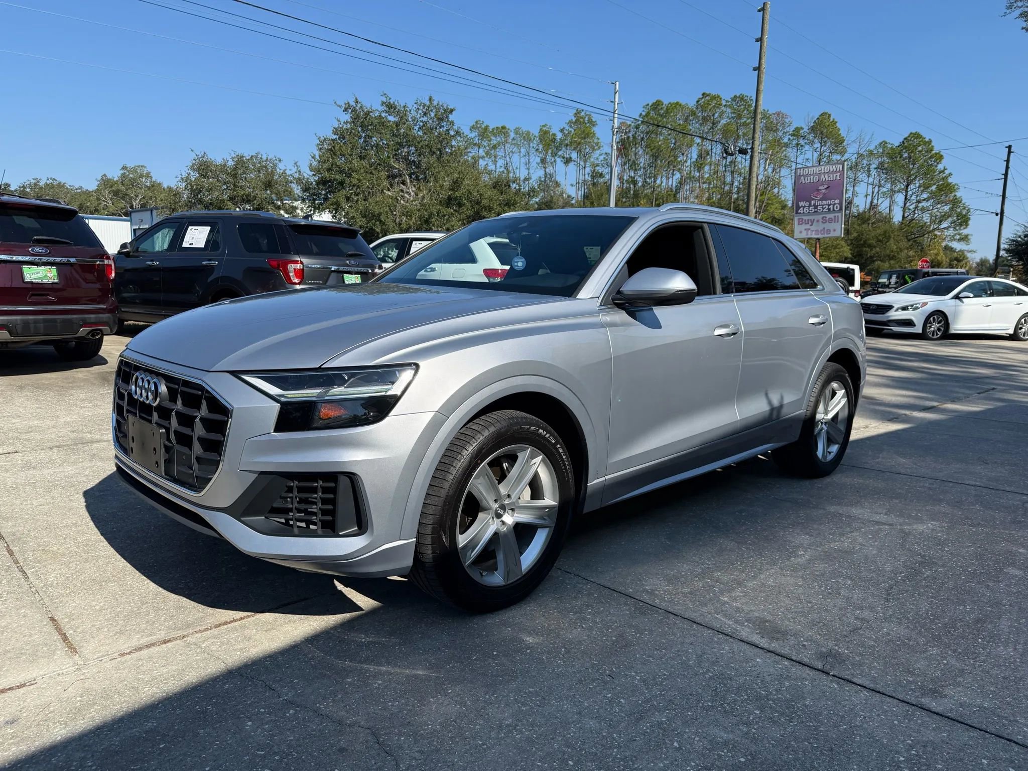 Used 2019 Audi Q8 Premium w/ Convenience Package image 3