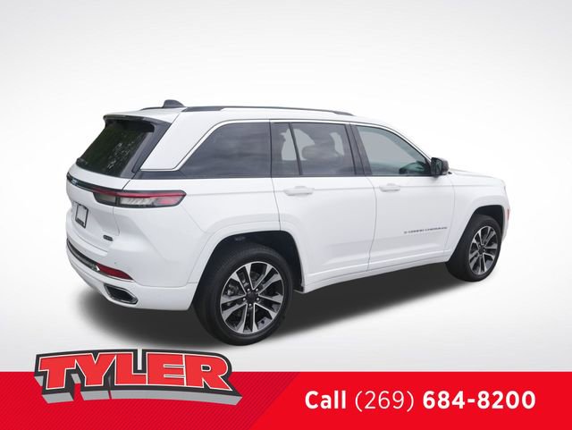 Used 2022 Jeep Grand Cherokee Overland w/ Luxury Tech Group IV AWD/4WD image 8