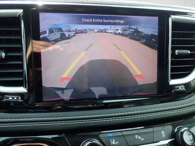 Used 2022 Chrysler Pacifica Touring-L image 19