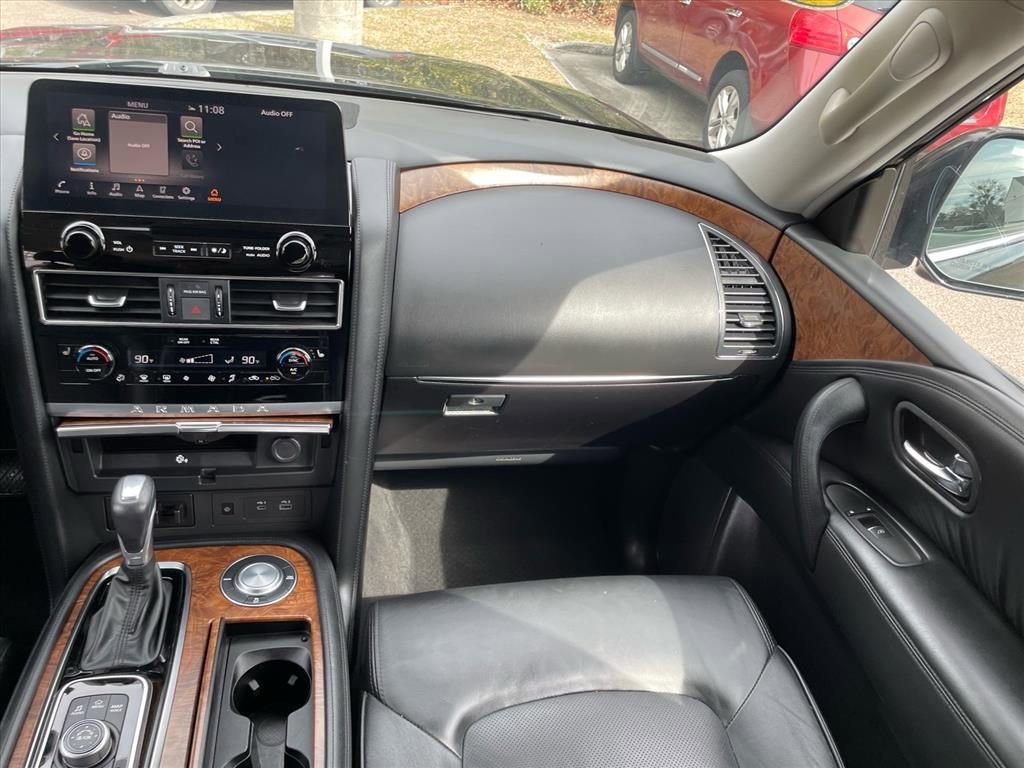 Used 2024 Nissan Armada SL w/ Captain's Chairs Package image 7
