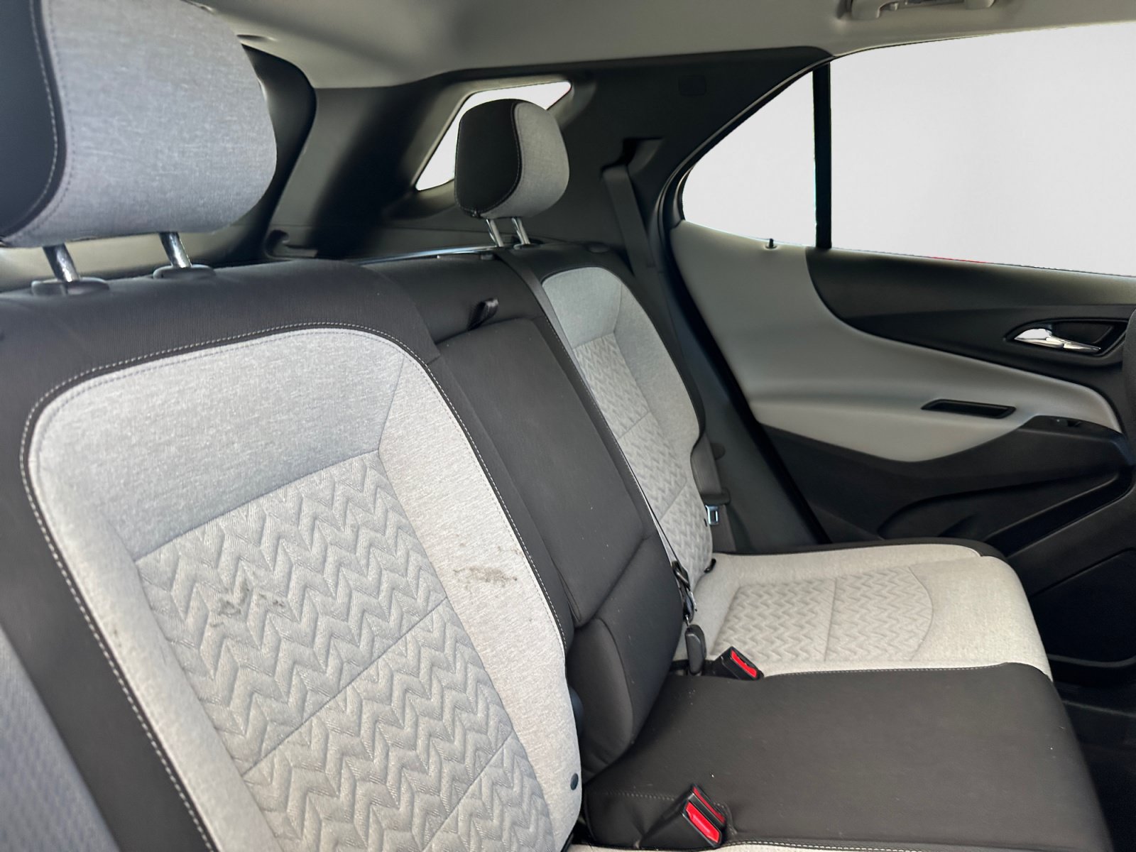 Used 2023 Chevrolet Equinox LS w/ LS Convenience Package FWD image 17
