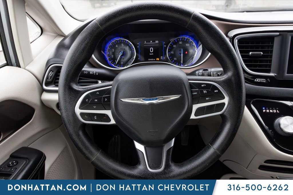 Used 2021 Chrysler Voyager Lxi FWD image 4