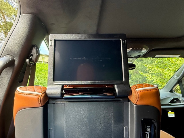 New 2026 Chrysler Pacifica Pinnacle w/ Trailer Tow Group image 18