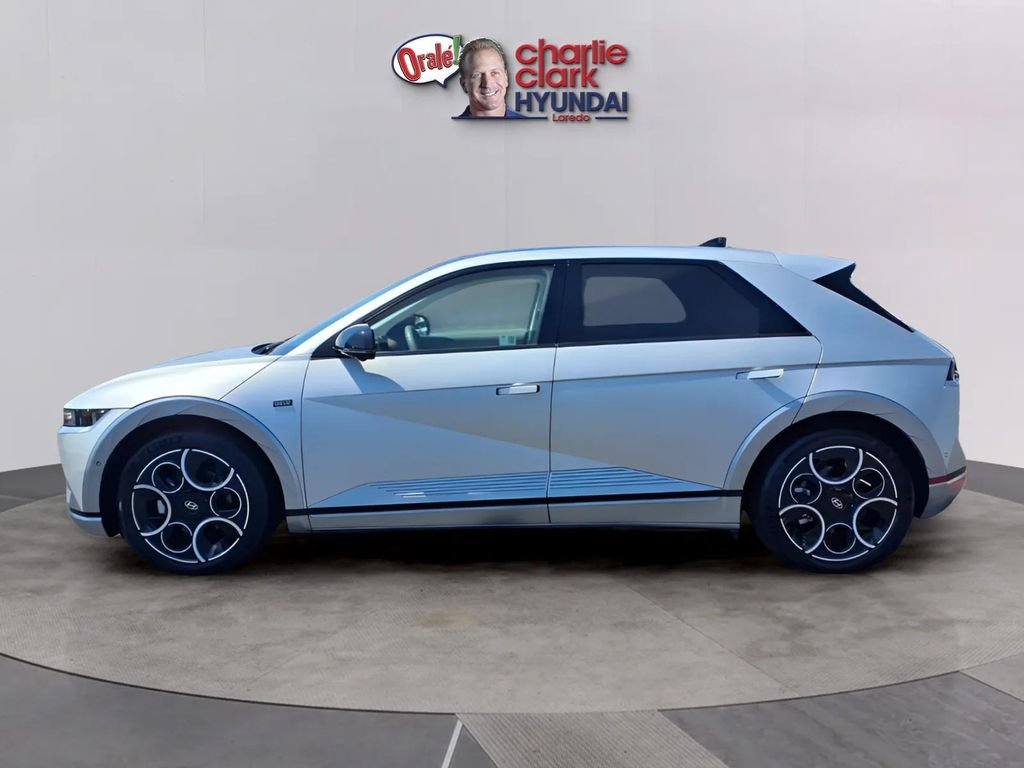 Used 2024 Hyundai Ioniq 5 Limited AWD/4WD image 2