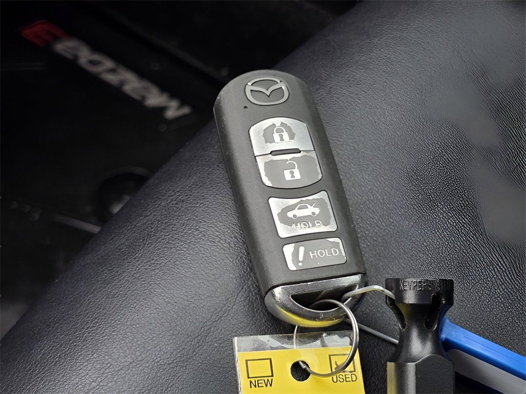 Used 2016 MAZDA MAZDA3 i Grand Touring image 36