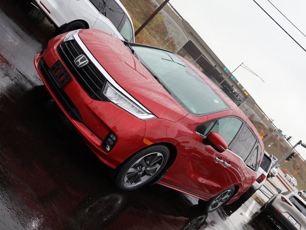 Certified 2023 Honda Odyssey Elite image 3